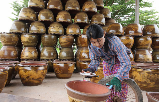 Thai Pottery
